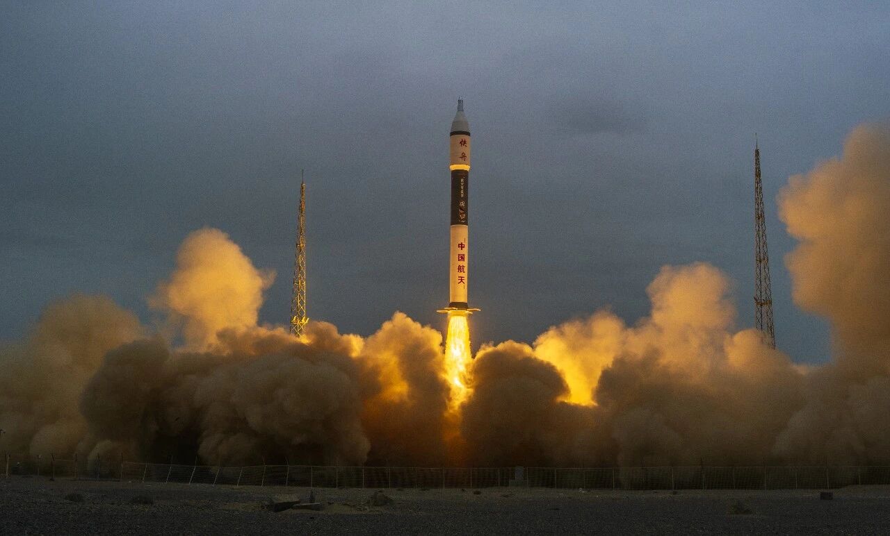 05组卫星发射成功！瓦力游戏助力微厘空间低轨星座系统